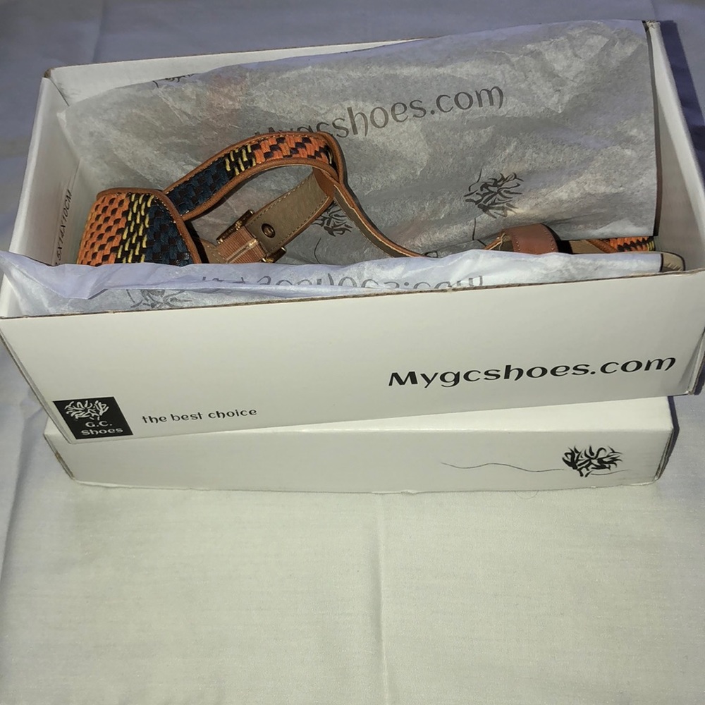 Sandals - Picture 4 of 4